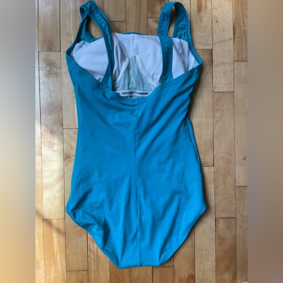 Speedo Enduarnace + shirred turquoise one piece swimsuit. Size 10 - Picture 4 of 10
